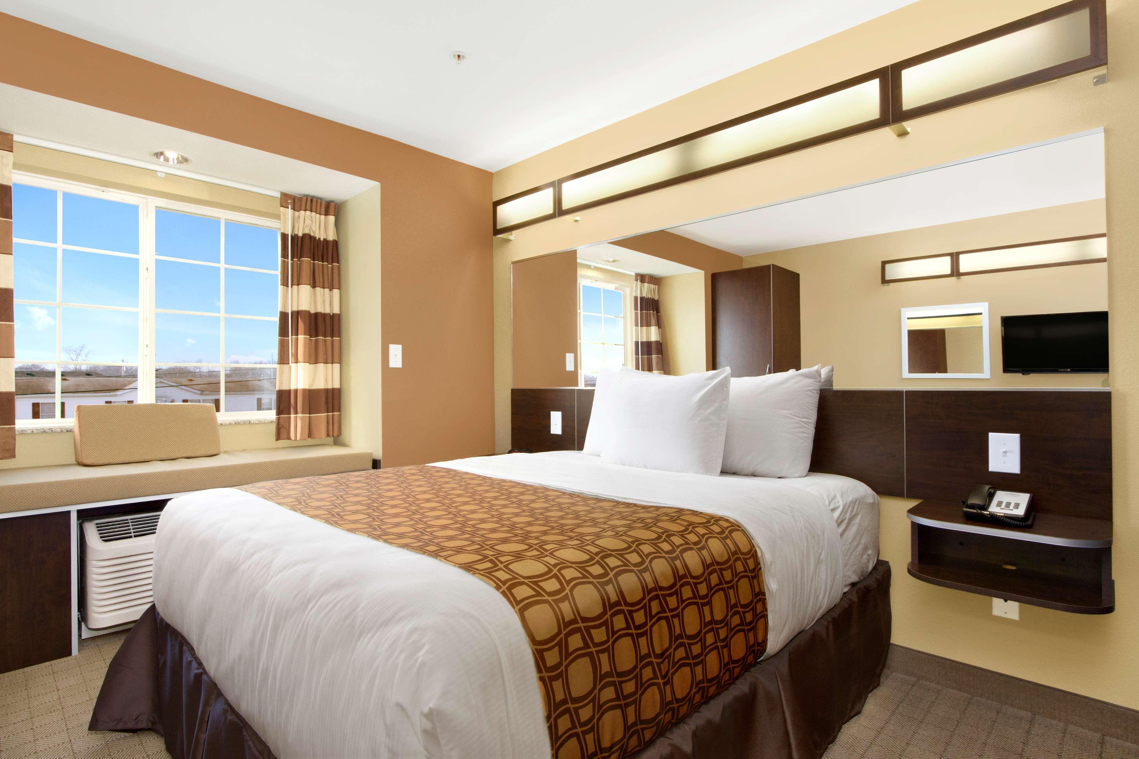 Hotel Microtel & By Wyndham